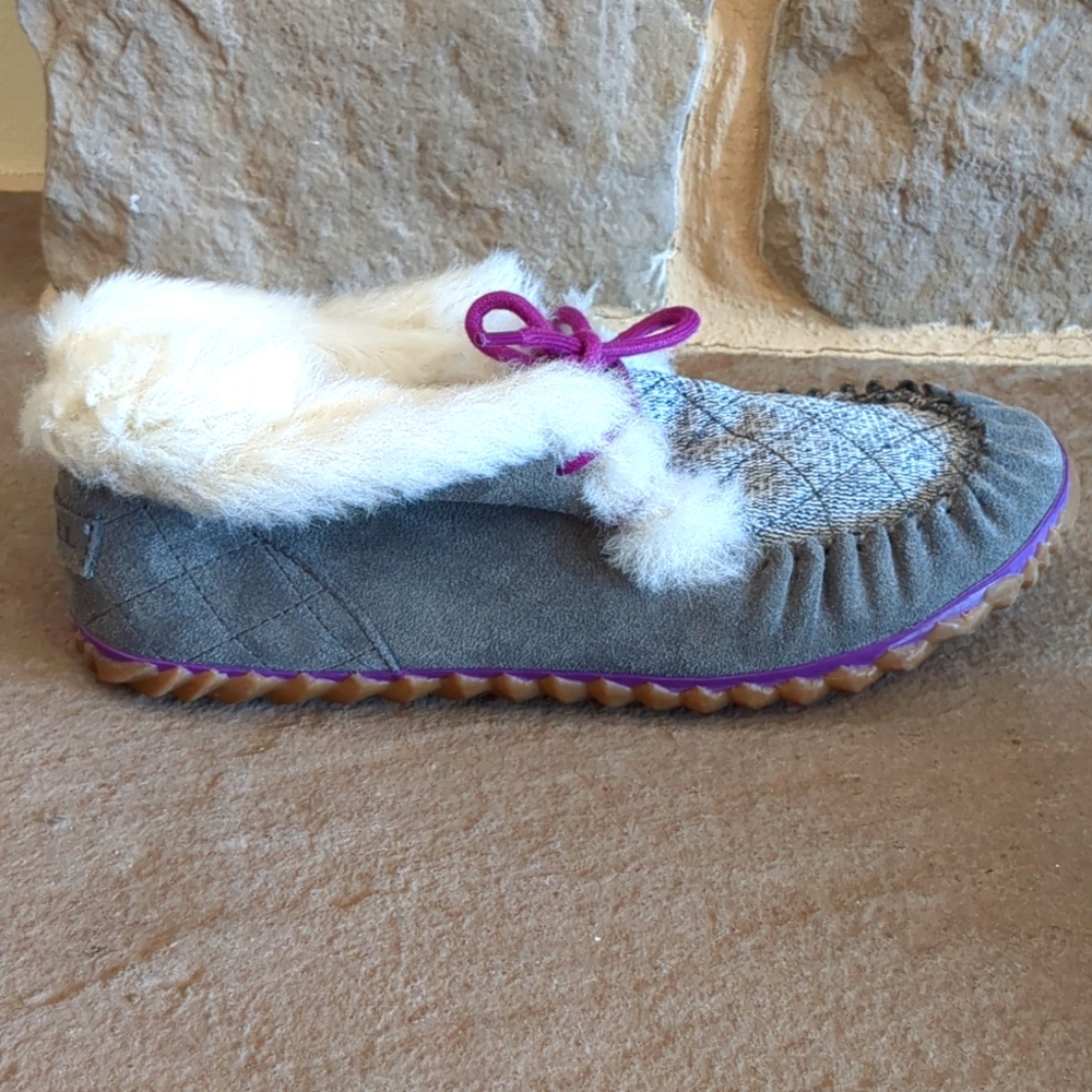 Sorel Out N About women's faux fur lined gray suede winter moccasins size 7 - Picture 12 of 12